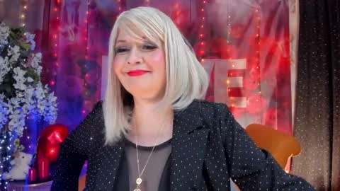 diorvictoria9 online show from 25, 2, 2025