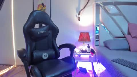 Victoria  online show from 4, 2, 2026