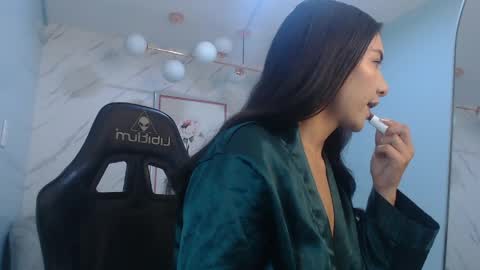 Snapshot of victoria_hernandez_t chatting on 24, 4, 2026 Victoria online show from 24, 4, 2026