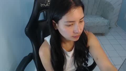 Snapshot of victoria_hernandez_t chatting on 2, 5, 2026 Victoria online show from 2, 5, 2026