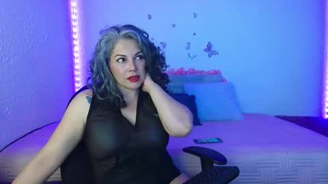 Snapshot of victoria_lover444 chatting on 25, 3, 2026 Victoria Lover online show from 25, 3, 2026