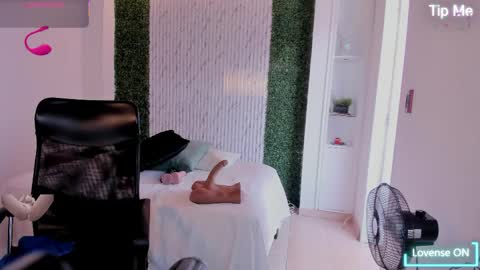 Snapshot of victoria_mooree chatting on 28, 3, 2026 Victoria Everyday From 1400 to 2130 Col Time online show from 28, 3, 2026