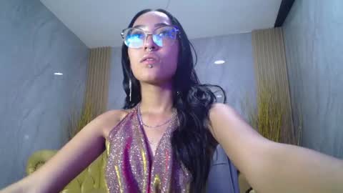 Victoria  online show from 20, 1, 2025