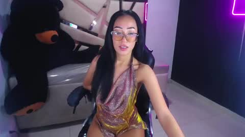 Victoria  online show from 6, 3, 2025