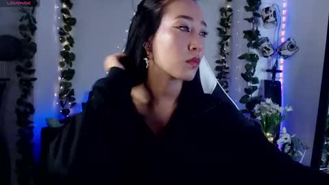 Snapshot of victoria_ricci_a chatting on 7, 10, 2025 Victoria online show from 7, 10, 2025