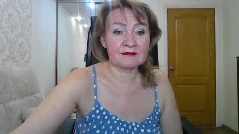 Snapshot of victoria_secrets_ chatting on 7, 12, 2024 Victoria online show from 7, 12, 2024