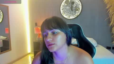 V I C T O R I A  online show from 22, 5, 2026