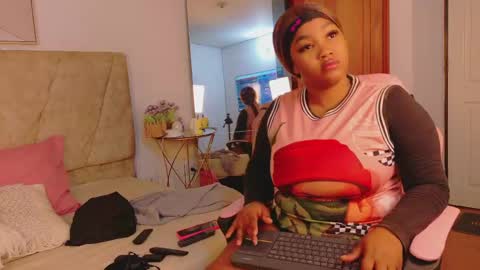 Victoria online show from 27, 4, 2026