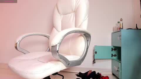 Victoria Sofia online show from 26, 2, 2025