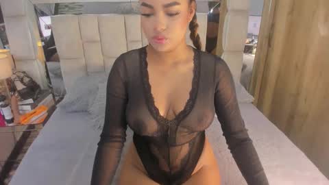 Snapshot of victoriaagray chatting on 2, 10, 2025 VICTORIA online show from 2, 10, 2025