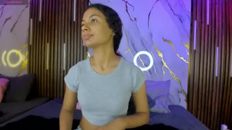 Snapshot of victoriaduarte chatting on 20, 9, 2025 Victoria  online show from 20, 9, 2025