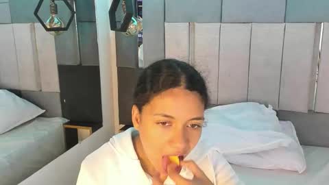 Victoria  online show from 13, 2, 2026