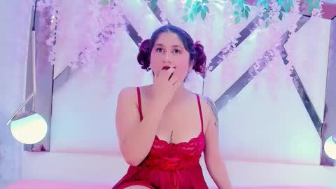 Snapshot of victoriagrant1 chatting on 19, 10, 2025    online show from 19, 10, 2025