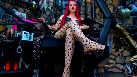 Victoria Heller online show from 25, 9, 2025