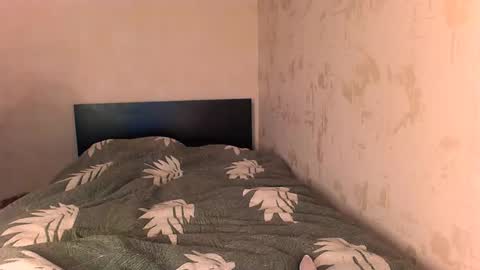 Eva and Victor online show from 6, 12, 2024