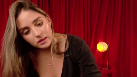 VictoriaNova online show from 28, 3, 2026