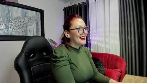 Snapshot of victoriapaker chatting on 12, 2, 2026 victoriapaker online show from 12, 2, 2026