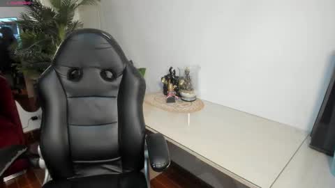 Snapshot of victoriapaker chatting on 15, 2, 2026 victoriapaker online show from 15, 2, 2026