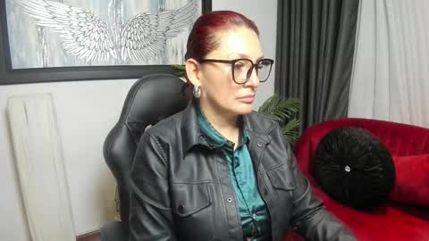 Snapshot of victoriapaker chatting on 3, 3, 2026 victoriapaker online show from 3, 3, 2026