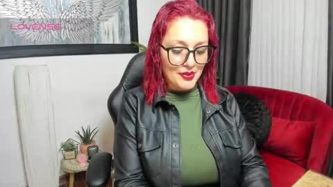 Snapshot of victoriapaker chatting on 6, 3, 2026 victoriapaker online show from 6, 3, 2026