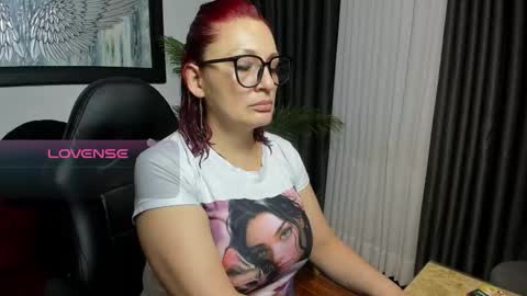 Snapshot of victoriapaker chatting on 15, 3, 2026 victoriapaker online show from 15, 3, 2026