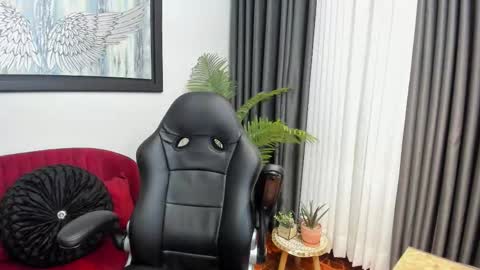 Snapshot of victoriapaker chatting on 24, 3, 2026 victoriapaker online show from 24, 3, 2026