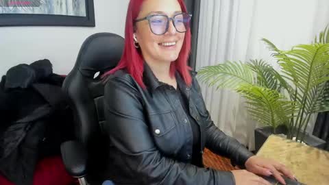 Snapshot of victoriapaker chatting on 19, 5, 2026 victoriapaker online show from 19, 5, 2026
