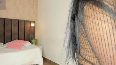 Maria Victoria online show from 4, 1, 2025