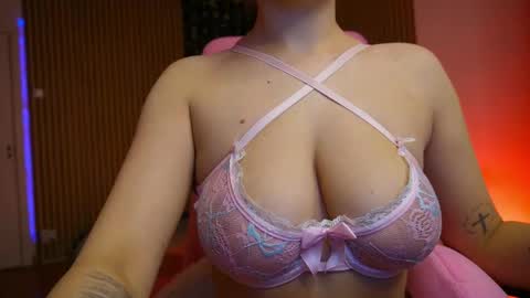 victoriarim online show from 22, 2, 2026