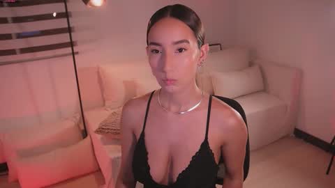 Snapshot of victoriasabbar_ chatting on 4, 10, 2025 Victoria online show from 4, 10, 2025