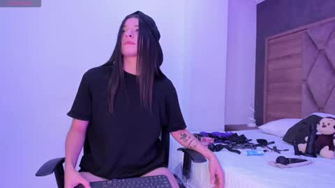 victoriasanz_ online show from 23, 12, 2025