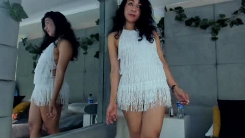 Snapshot of victoriawills_ chatting on 20, 12, 2024 ADRIANA online show from 20, 12, 2024