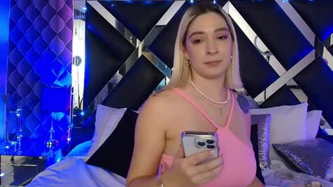 victtoria lee online show from 15, 5, 2026