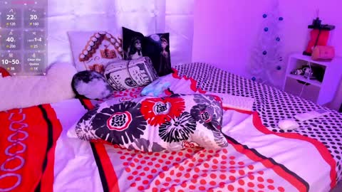 Snapshot of victtoriamoon_1 chatting on 31, 12, 2024 Moon online show from 31, 12, 2024