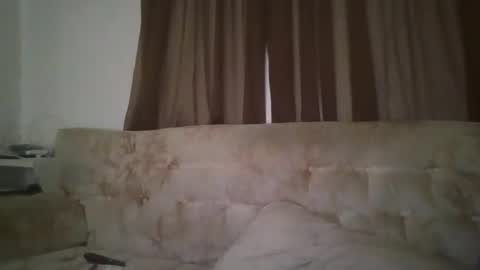 Snapshot of vids1977 chatting on 27, 10, 2025 vids1977 online show from 27, 10, 2025