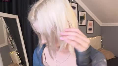 Snapshot of vienna_gones chatting on 28, 3, 2026 Eva online show from 28, 3, 2026