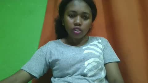 Snapshot of vierge28430 chatting on 20, 4, 2026 vierge28430 online show from 20, 4, 2026
