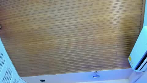 Viiolett online show from 15, 10, 2025