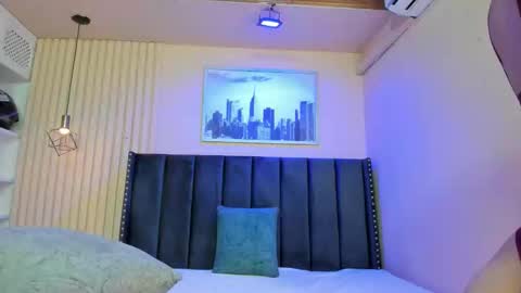 Viiolett online show from 10, 3, 2026