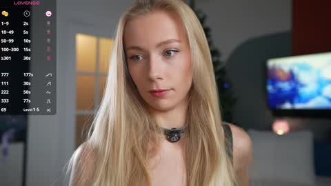 Snapshot of vika54784 chatting on 4, 1, 2025 vika54784 online show from 4, 1, 2025
