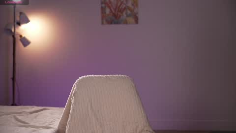 Snapshot of vika54784 chatting on 13, 11, 2025 vika54784 online show from 13, 11, 2025