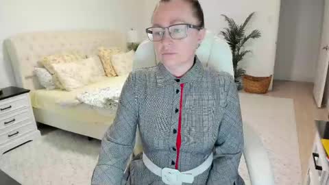 Ukrainian-woman online show from 9, 5, 2026