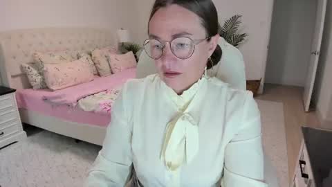 Ukrainian-woman online show from 11, 7, 2026