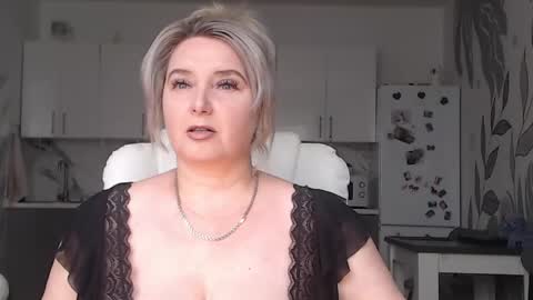 Snapshot of vikaohair chatting on 8, 5, 2026 Vikaohair online show from 8, 5, 2026