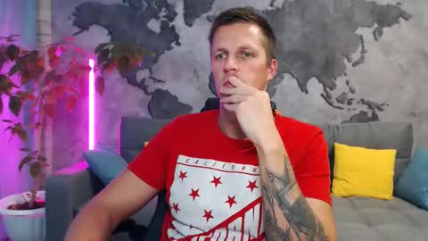 Snapshot of vikingchrisss chatting on 21, 10, 2025 vikingchrisss online show from 21, 10, 2025