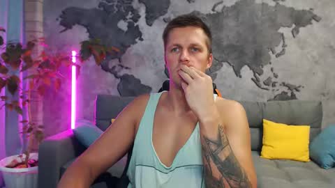 Snapshot of vikingchrisss chatting on 24, 10, 2025 vikingchrisss online show from 24, 10, 2025