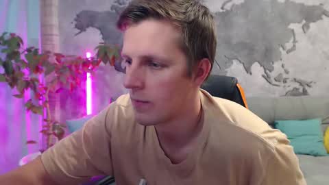 Snapshot of vikingchrisss chatting on 15, 12, 2025 vikingchrisss online show from 15, 12, 2025