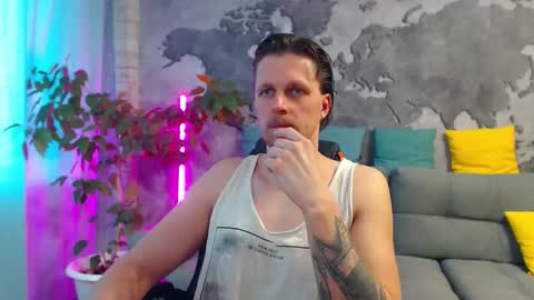 Snapshot of vikingchrisss chatting on 2, 5, 2026 vikingchrisss online show from 2, 5, 2026