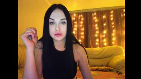 Snapshot of vikipop chatting on 1, 4, 2026 vikipop online show from 1, 4, 2026