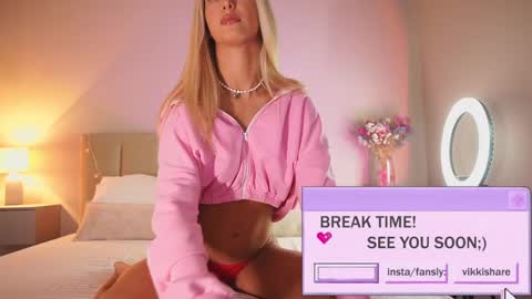 Snapshot of vikkilustfull chatting on 12, 3, 2025 VIKKI online show from 12, 3, 2025